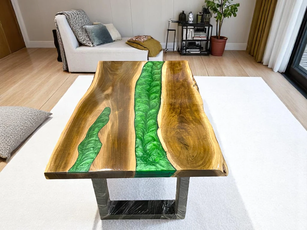 Creative Live Edge Epoxy River Table : Luxury Home Decors